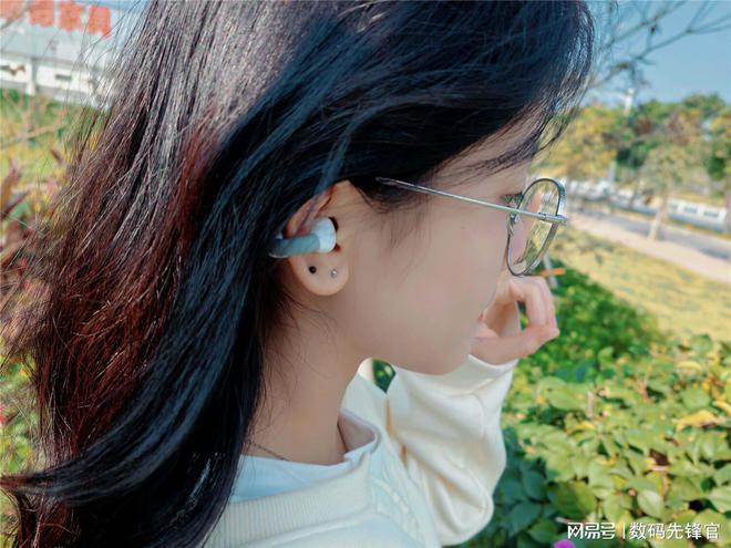 测：真百元舒适度与清音完美结合！球盟会网站虹觅Air耳夹式耳机评(图5)