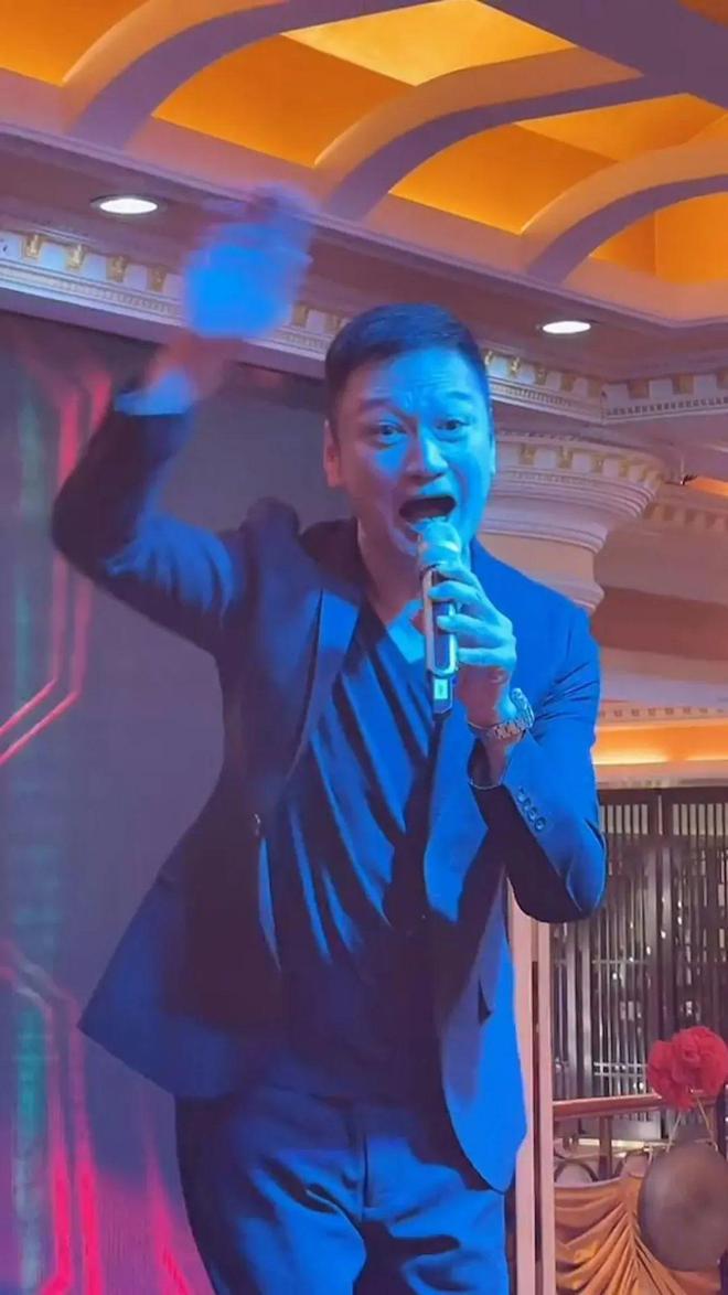 家拍戏不介意被嘲五音不全：我不觉得前TVB男星自爆因一个原因拒返娘(图9)